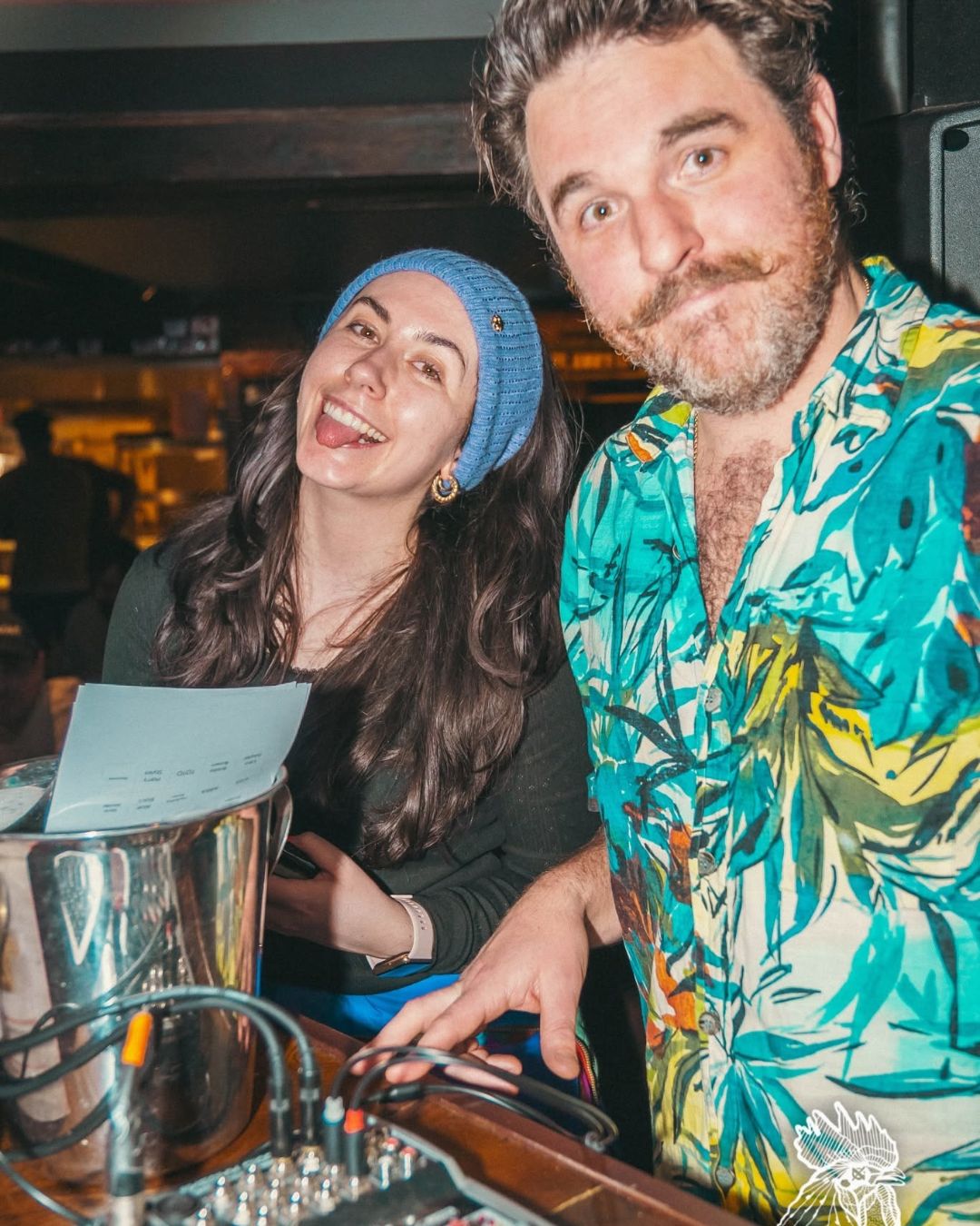 Rock N Roll Bingo host Tibor. Weekly quiz fun at la taverne bar & restaurant meribel